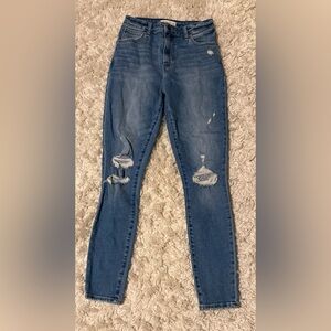 Abercrombie & Fitch Women's Jeans “The Super Skinny High Rise” 27 / 4R